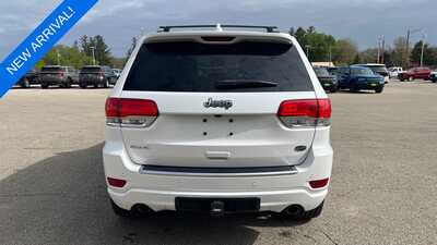 2020 Jeep Grand Cherokee, $25440. Photo 8