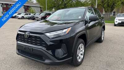 2024 Toyota RAV4, $28350. Photo 2