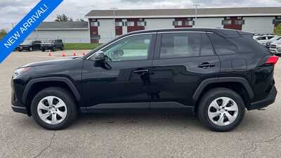 2024 Toyota RAV4, $28350. Photo 9