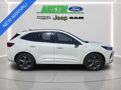 2023 Ford Escape, $25806. Photo 6