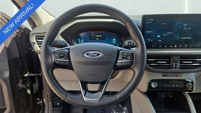 2023 Ford Escape, $25330. Photo 11