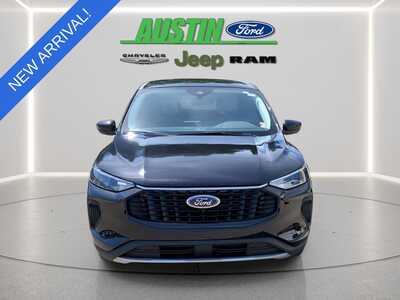 2023 Ford Escape, $25330. Photo 8