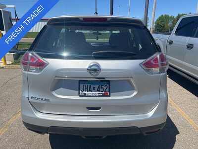 2016 Nissan Rogue, $11980. Photo 4