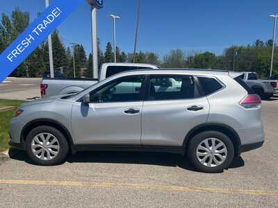 2016 Nissan Rogue, $11980. Photo 6