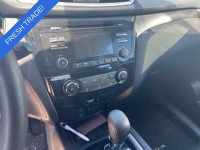 2016 Nissan Rogue, $11980. Photo 9