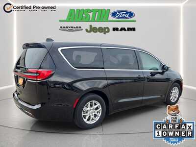 2024 Chrysler Pacifica, $25348. Photo 5