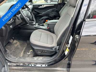 2020 Ford Escape, $18235. Photo 9