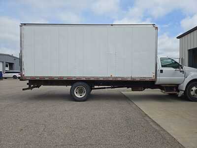 2012 Ford F450-8000, $16345. Photo 5