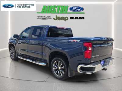 2022 Chevrolet 1500 Crew Cab, $29340. Photo 3