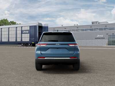 2026 Jeep Grand Cherokee, $48035. Photo 7