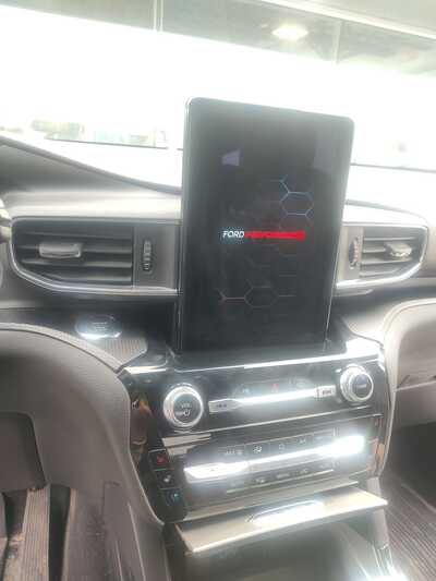 2021 Ford Explorer, $35338. Photo 9