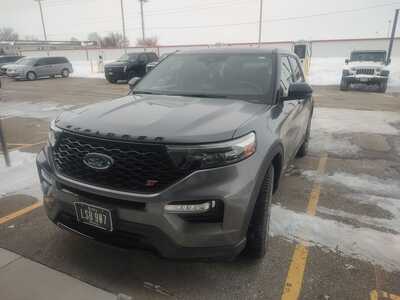 2021 Ford Explorer, $35338. Photo 1