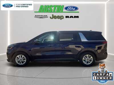 2023 Kia Carnival, $24330. Photo 2