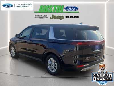 2023 Kia Carnival, $24330. Photo 3