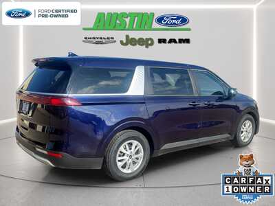 2023 Kia Carnival, $24330. Photo 5