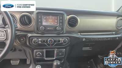 2020 Jeep Wrangler Unlimited, $24840. Photo 10