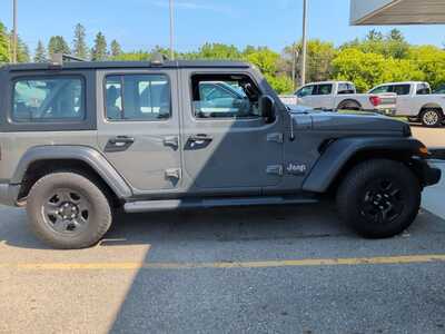 2020 Jeep Wrangler Unlimited, $25330. Photo 3