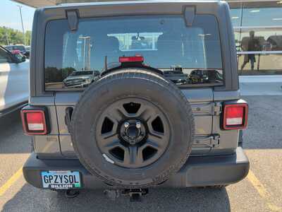 2020 Jeep Wrangler Unlimited, $25330. Photo 5