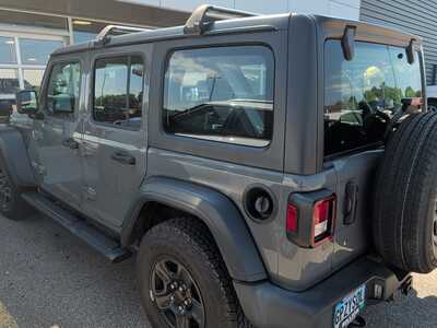 2020 Jeep Wrangler Unlimited, $25330. Photo 6