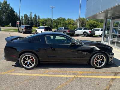 2013 Ford Mustang, $27330. Photo 4