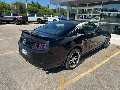 2013 Ford Mustang, $27330. Photo 5