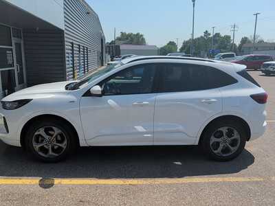2023 Ford Escape, $25340. Photo 2