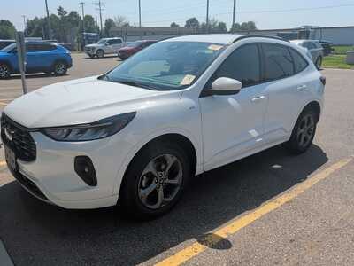 2023 Ford Escape, $25340. Photo 1