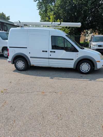 2012 Ford Transit Connect, $9248. Photo 4