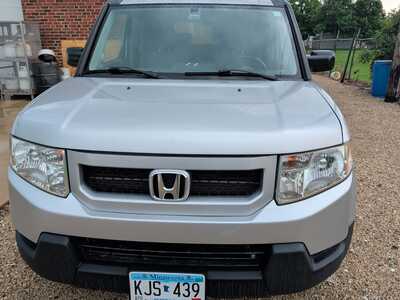 2010 Honda Element, $13330. Photo 2