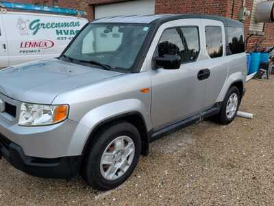 2010 Honda Element, $13330. Photo 1