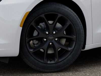 2027 Chrysler Pacifica, $51755. Photo 8