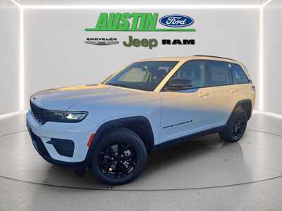 2025 Jeep Grand Cherokee, $36240. Photo 1