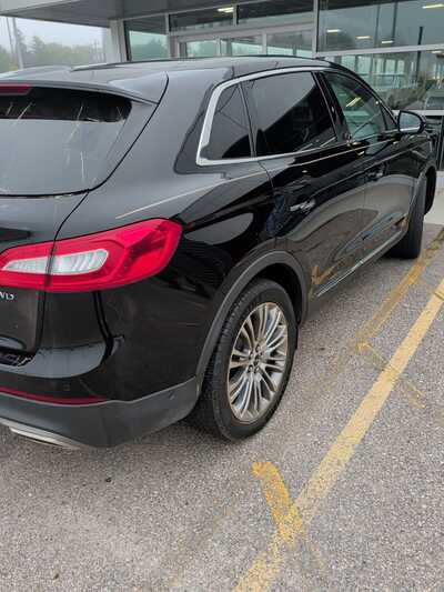 2018 Lincoln MKX, $20330. Photo 5
