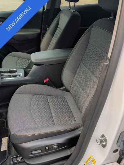 2022 Chevrolet Equinox, $19040. Photo 9