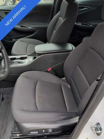 2022 Chevrolet Malibu, $17540. Photo 10
