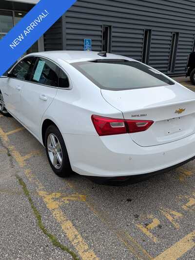 2022 Chevrolet Malibu, $17540. Photo 7