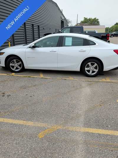 2022 Chevrolet Malibu, $17540. Photo 8