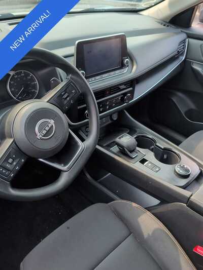 2024 Nissan Rogue, $18338. Photo 11