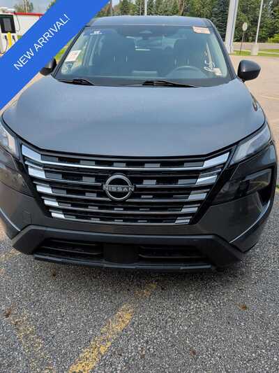2024 Nissan Rogue, $18338. Photo 2