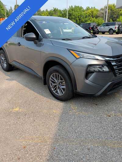 2024 Nissan Rogue, $18338. Photo 3