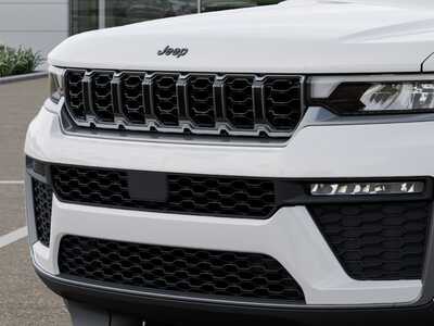 2027 Jeep Grand Cherokee, $49627. Photo 11