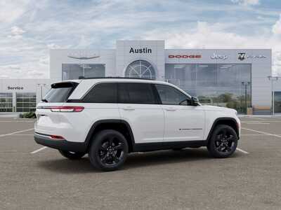 2027 Jeep Grand Cherokee, $49627. Photo 4