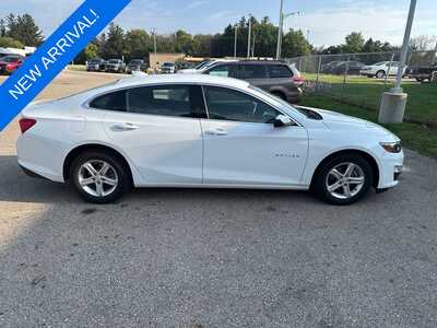 2024 Chevrolet Malibu, $19308. Photo 4