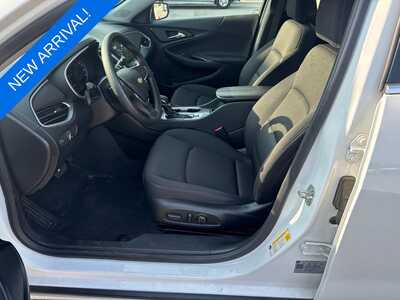 2024 Chevrolet Malibu, $19308. Photo 9