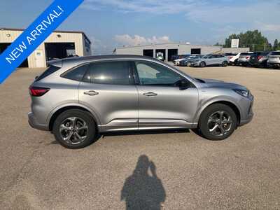 2024 Ford Escape, $27840. Photo 2