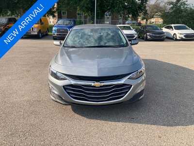 2025 Chevrolet Malibu, $19940. Photo 2