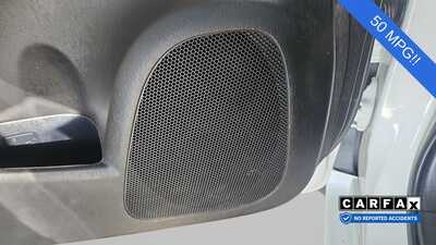 2013 Toyota Prius, $11598. Photo 11