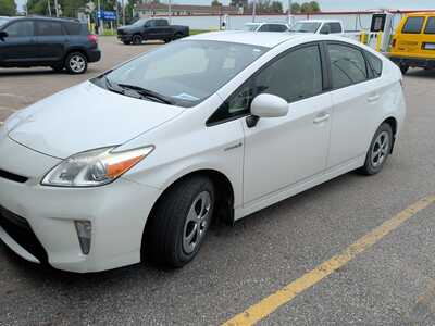 2013 Toyota Prius, $11330. Photo 1