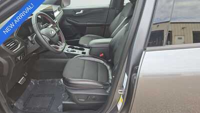 2024 Ford Escape, $26987. Photo 9