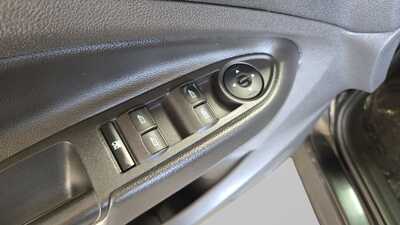 2016 Ford Escape, $8340. Photo 10